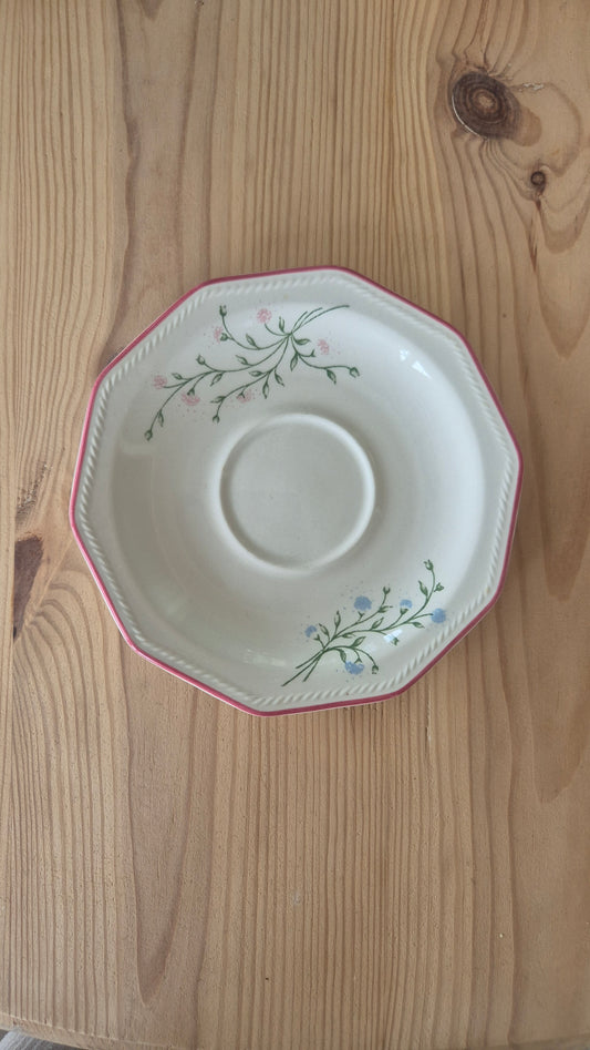 Kopp med fat - Rosa Churchill