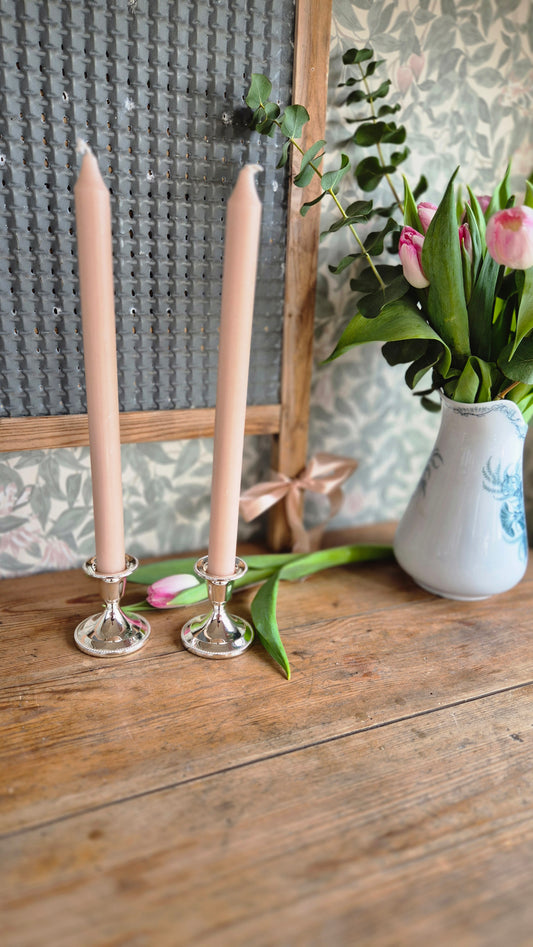 Paret silverplätterade ljusstakar