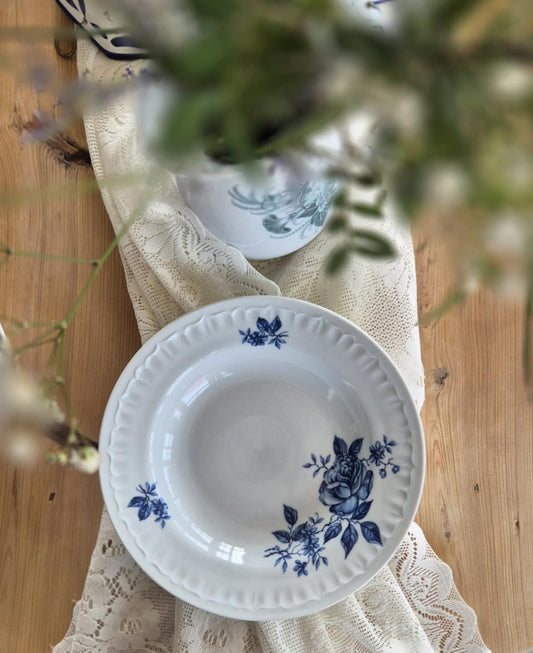 Blåvit djup tallrik - Blommig