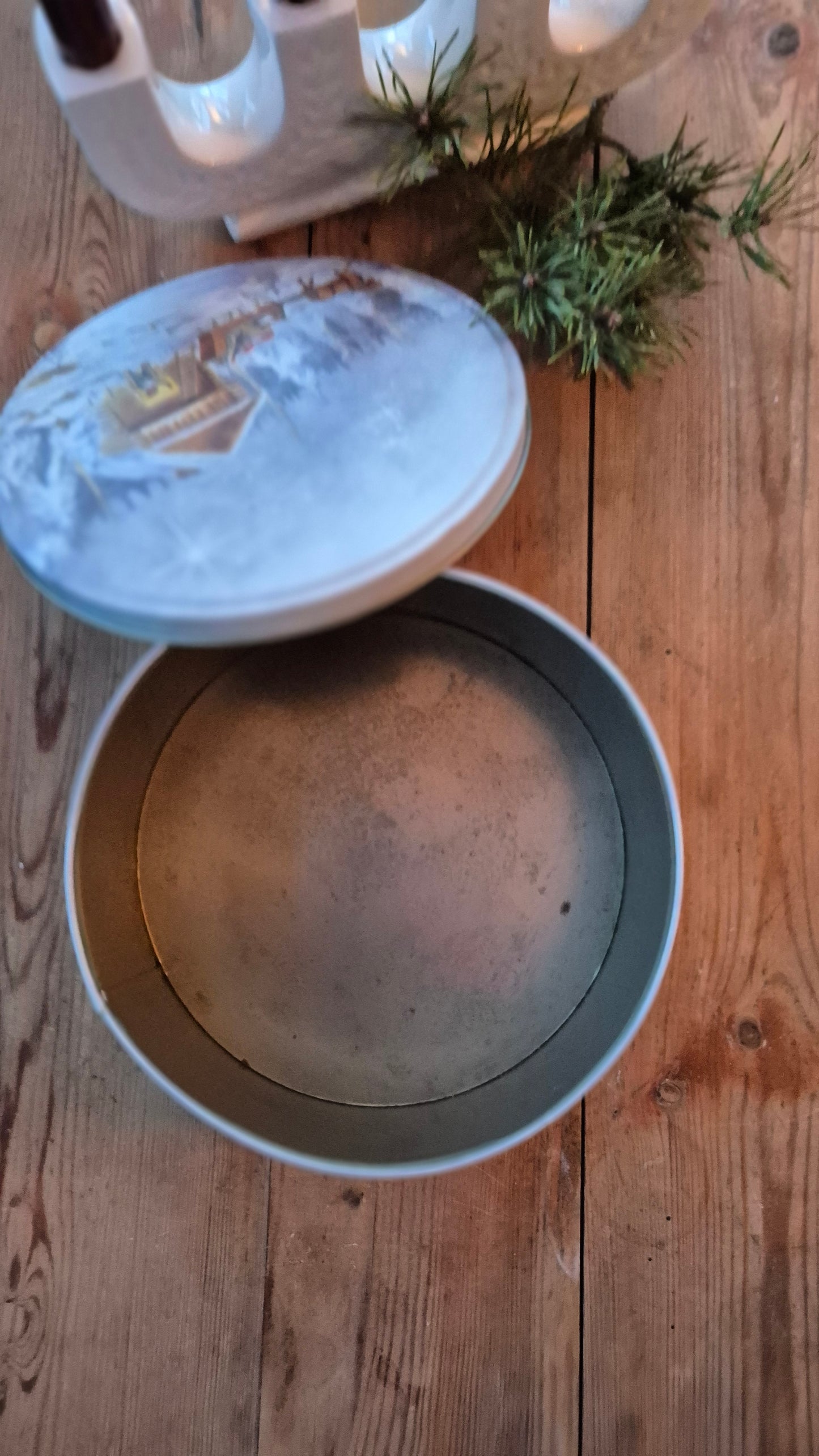 Plåtburk - Julmotiv