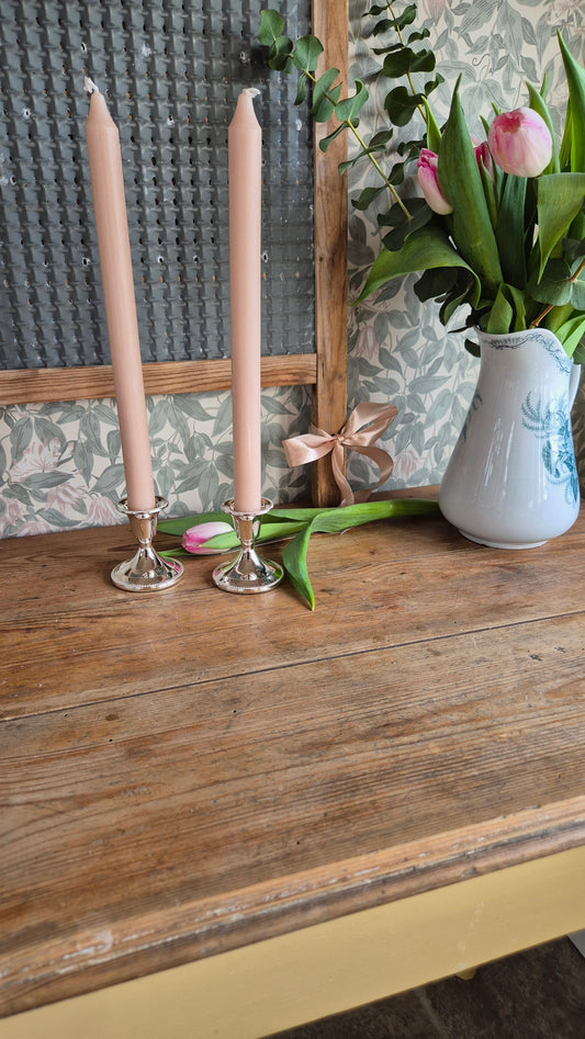 Paret silverplätterade ljusstakar