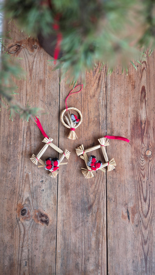 Julhängen i halm - Fåglar