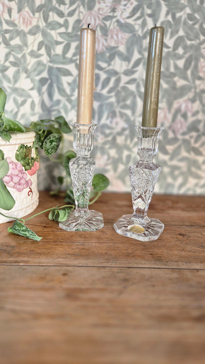 Paret ljusstake i kristallglas