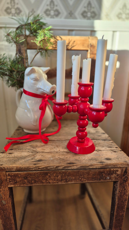 Femarmad adventsljusstake -  Röd