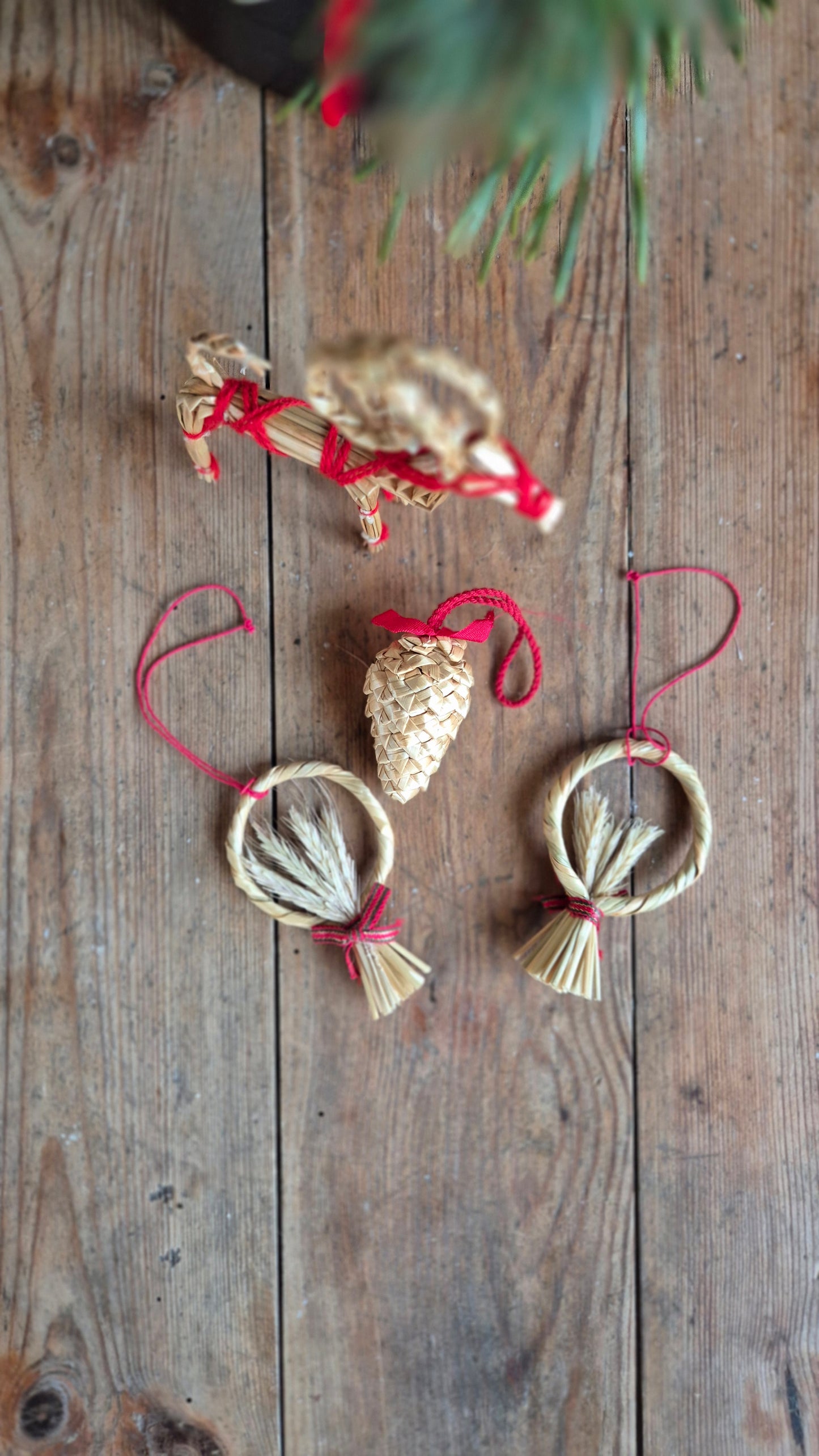 Julhängen i halm - Julbock